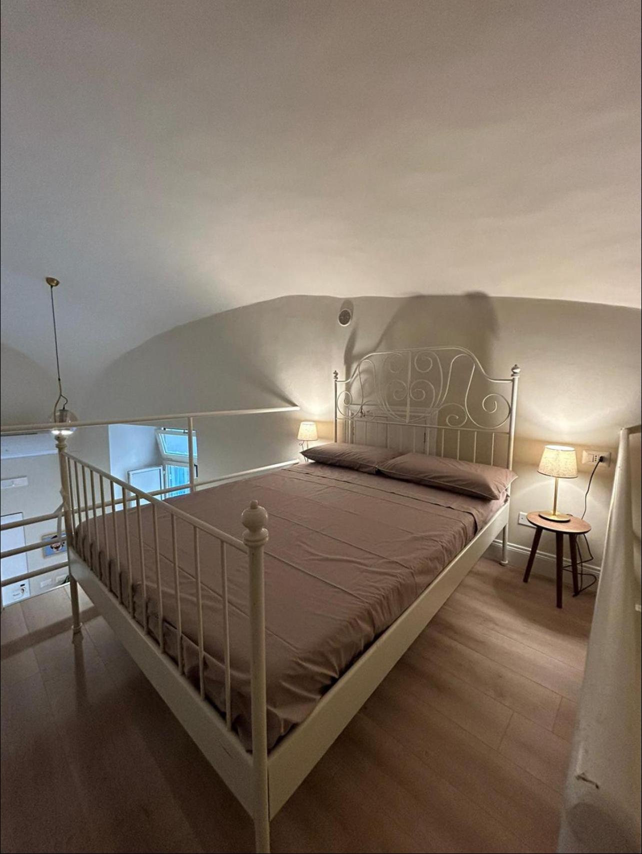 Casa Diva A 5 Passi Dal Museo Archeologico Apartment Naples Exterior photo